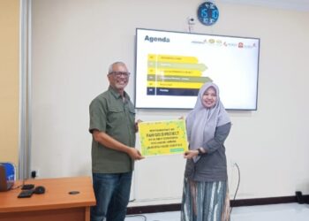 Sebagai Komitmen PGP Serahkan Bantuan, Dukung Merdeka Belajar-Kampus Merdeka Mahasiswa KKN UNG