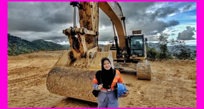 Felni Ruiba, Perempuan Pohuwato Yang Menjadi Operator Excavator PGP