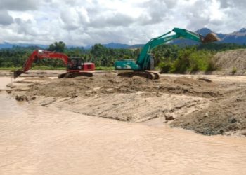 YR Team Bantu Masyarakat Hulawa dengan Normalisasi Sungai