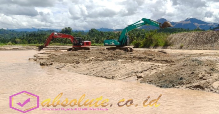 YR Team Bantu Masyarakat Hulawa dengan Normalisasi Sungai